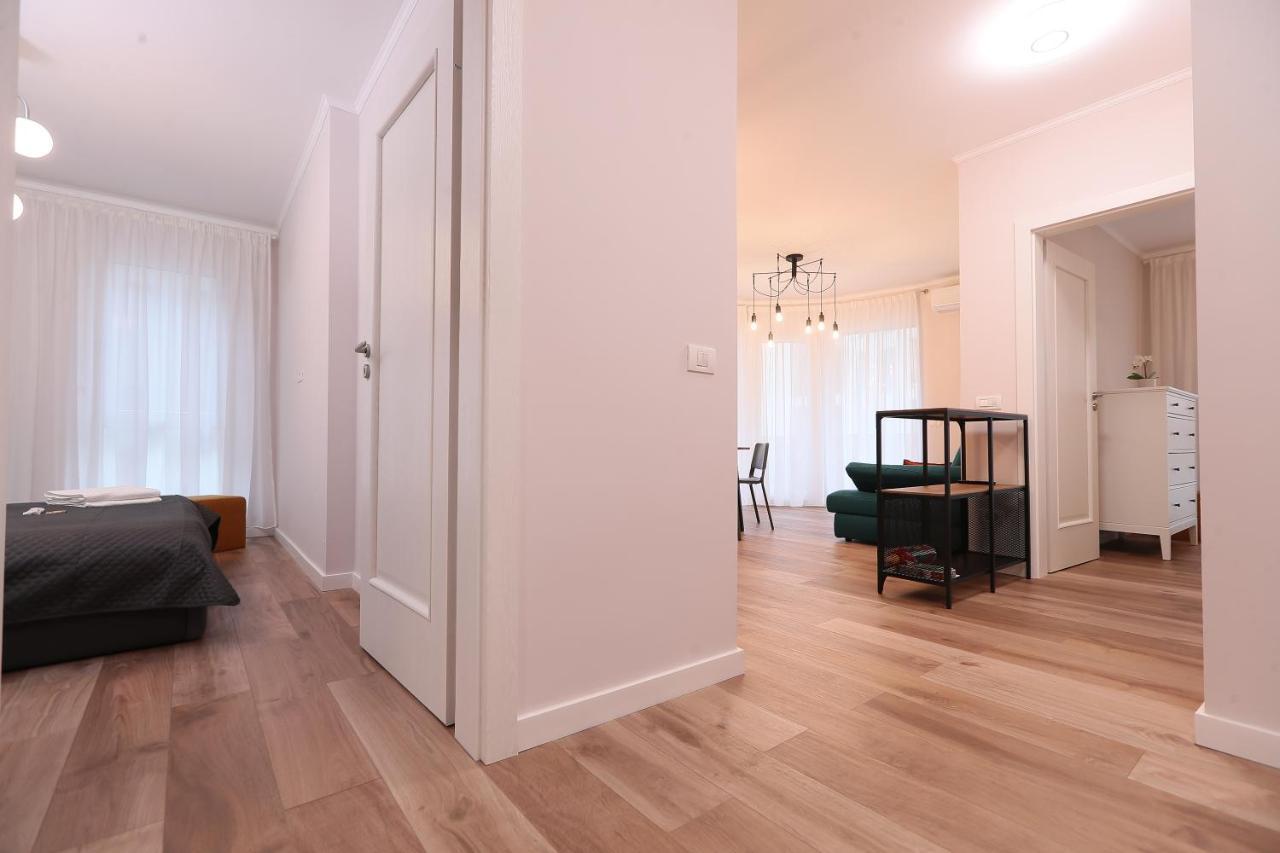 Julia'S Apartment Oradea Ngoại thất bức ảnh