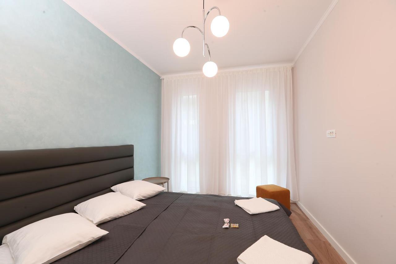 Julia'S Apartment Oradea Ngoại thất bức ảnh